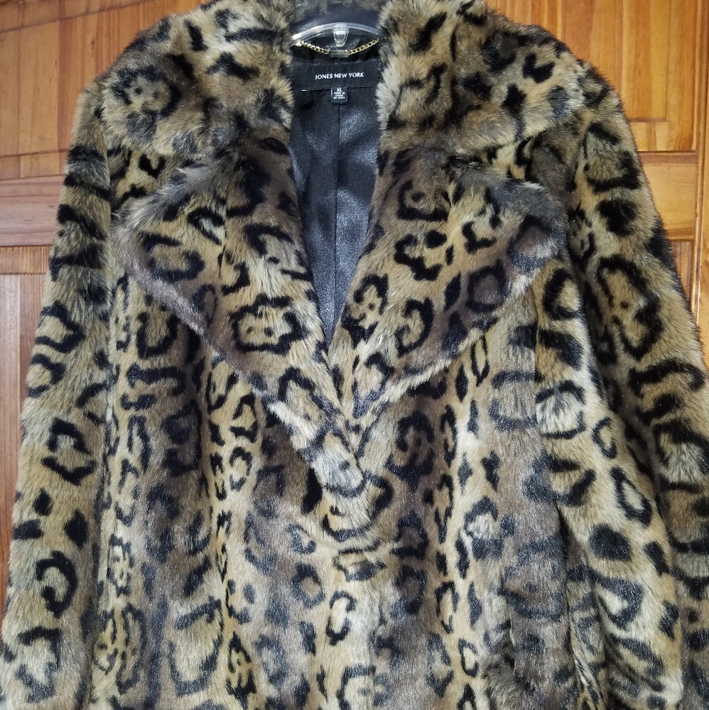 Jones New York faux fur coat